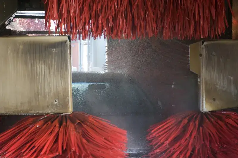 różne rodzaje szczotek myjni automatycznej