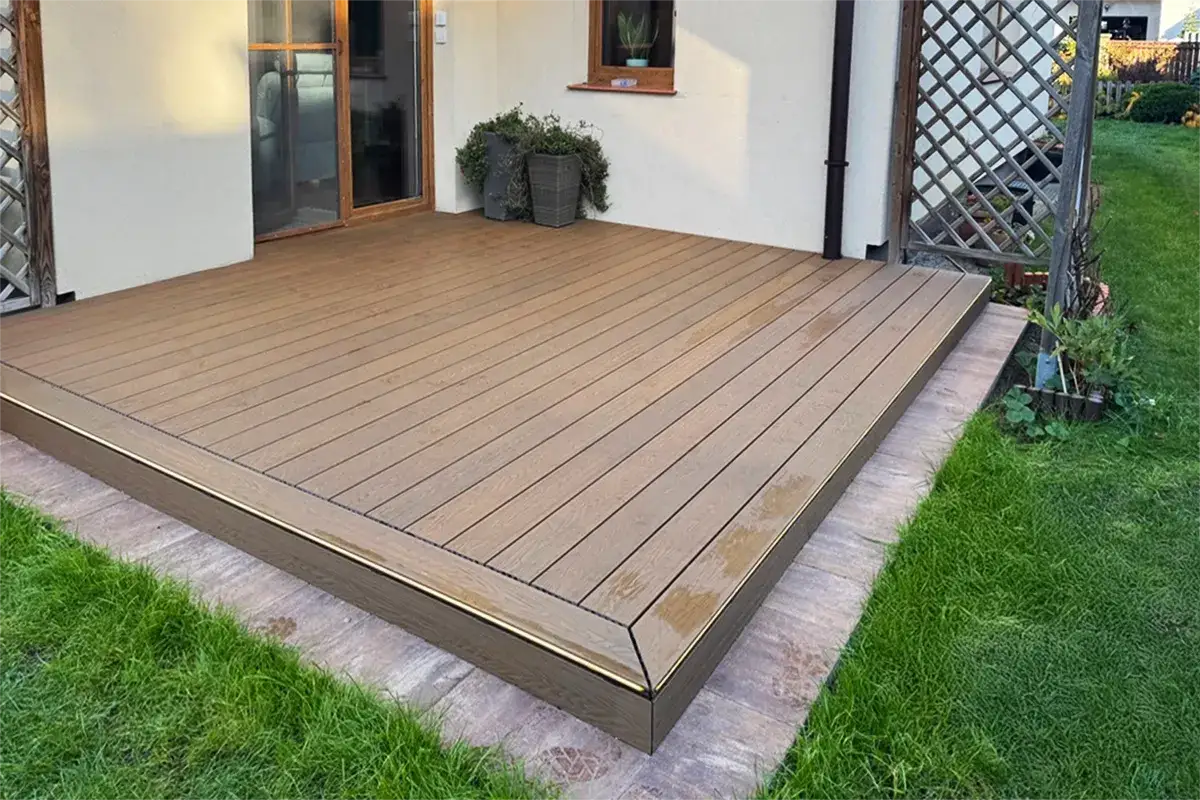 Porównanie desek tarasowych drewnianych i kompozytowych