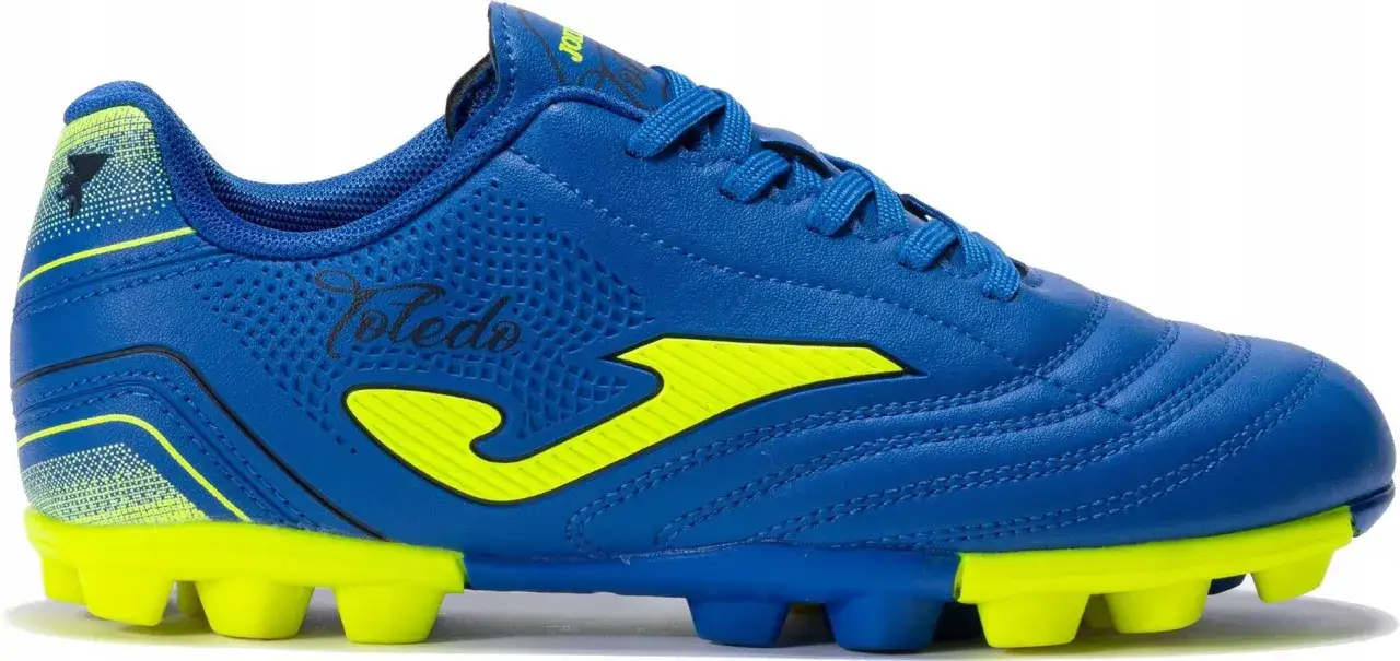 Niebieskie buty na orlik z neonowoż&oacute;łtymi detalami i logo Joma. Idealne do gry na sztucznej nawierzchni.