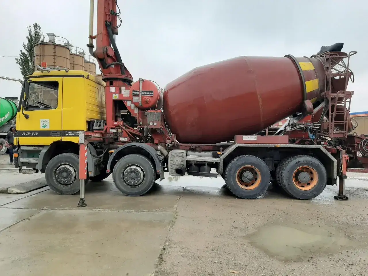 pompa do betonu, transport betonu gruszką
