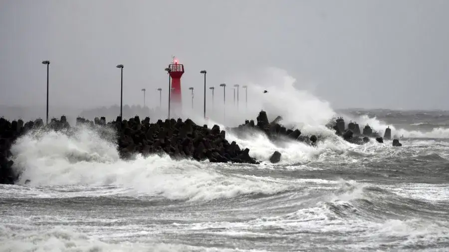 Sztorm na Bałtyku jesienią