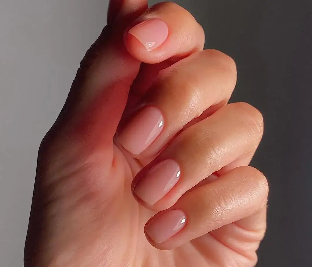 Manicure hybrydowy co to jest, efekty manicure hybrydowego