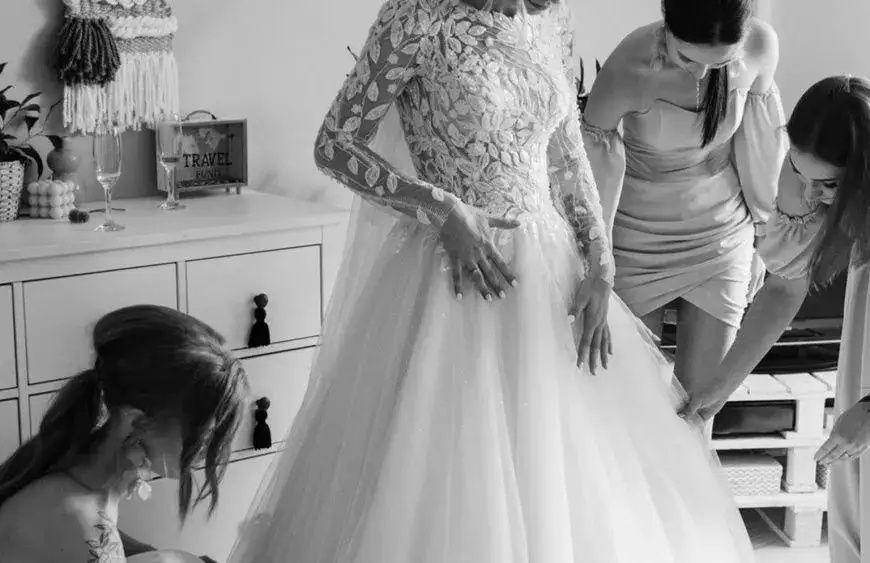 Porównanie typów sukien ślubnych