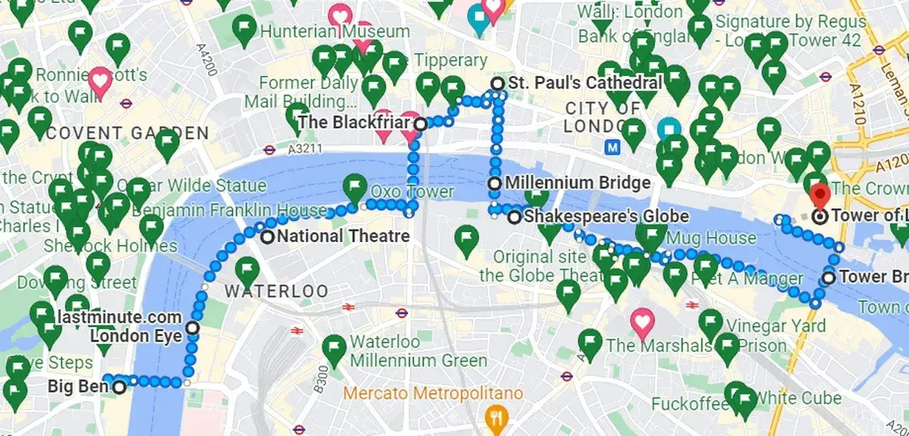 Mapa stref komunikacyjnych Londynu z zaznaczonymi atrakcjami