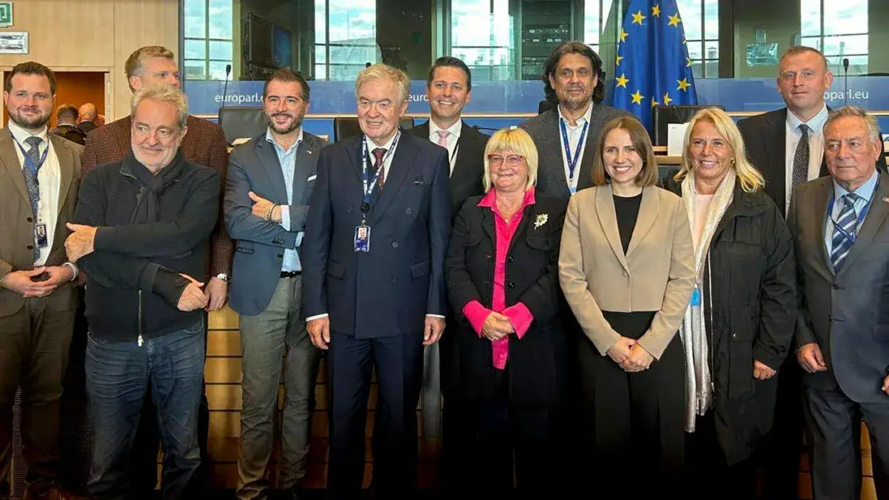 Anna Bryłka Tomasz Buczek Patrioci dla Europy Orban