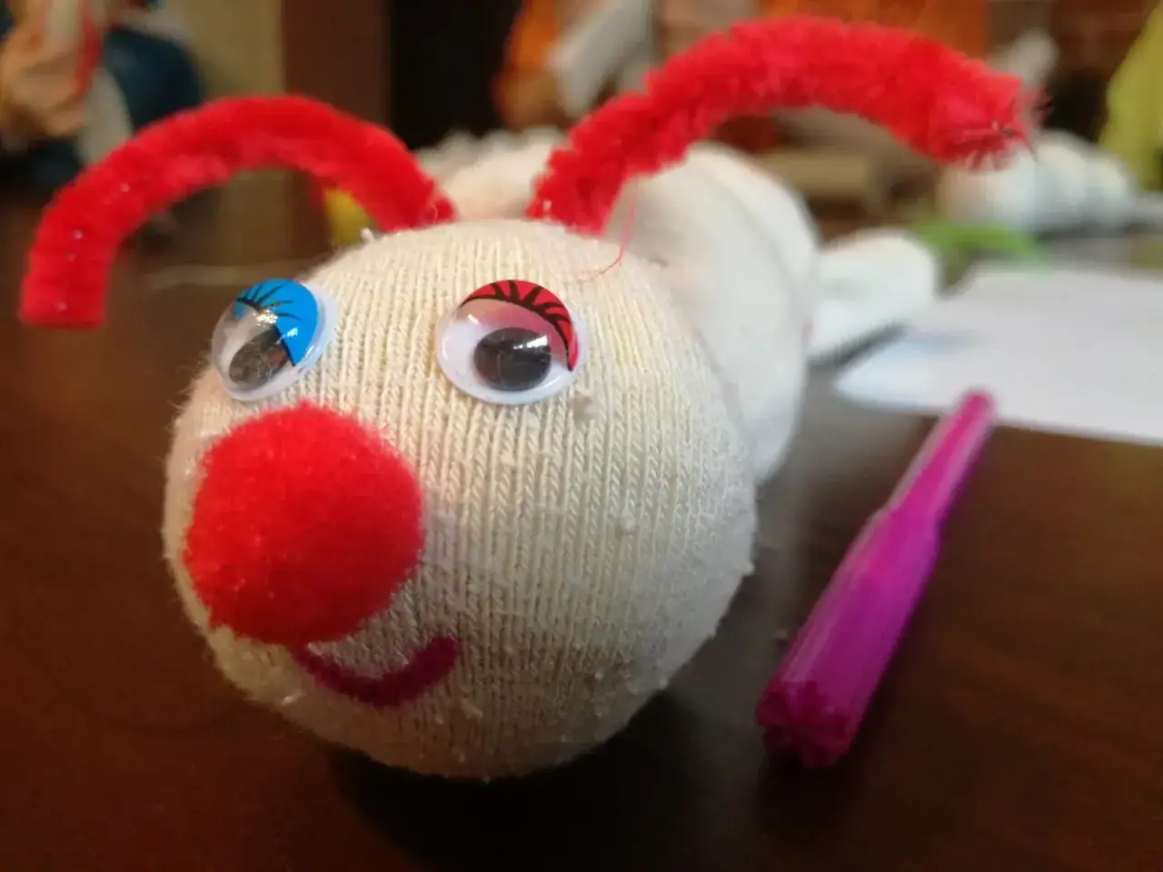 r&oacute;żne pacynki ze skarpetek pomysły