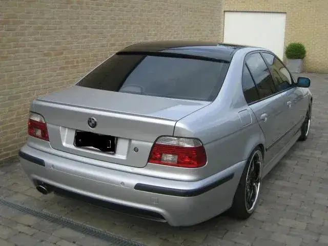 BMW E39 sedan z lotką M Pakiet