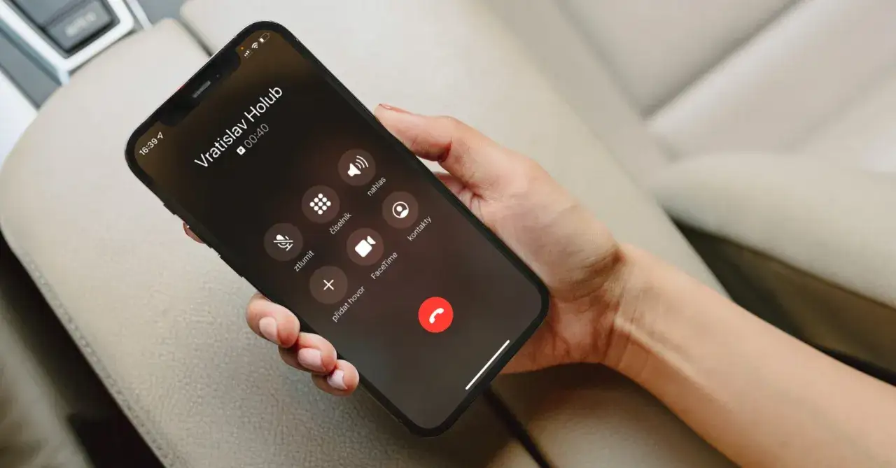 iPhone odrzucanie połączenia przyciskiem bocznym instrukcja