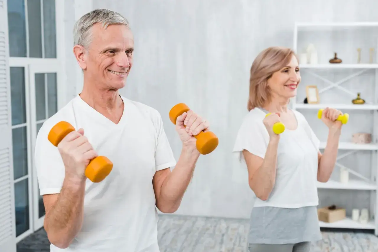 Rehabilitacja seniorów w domu opieki ruch na świeżym powietrzu