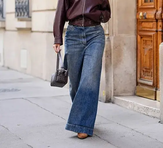 stylizacje mom jeans botki zima