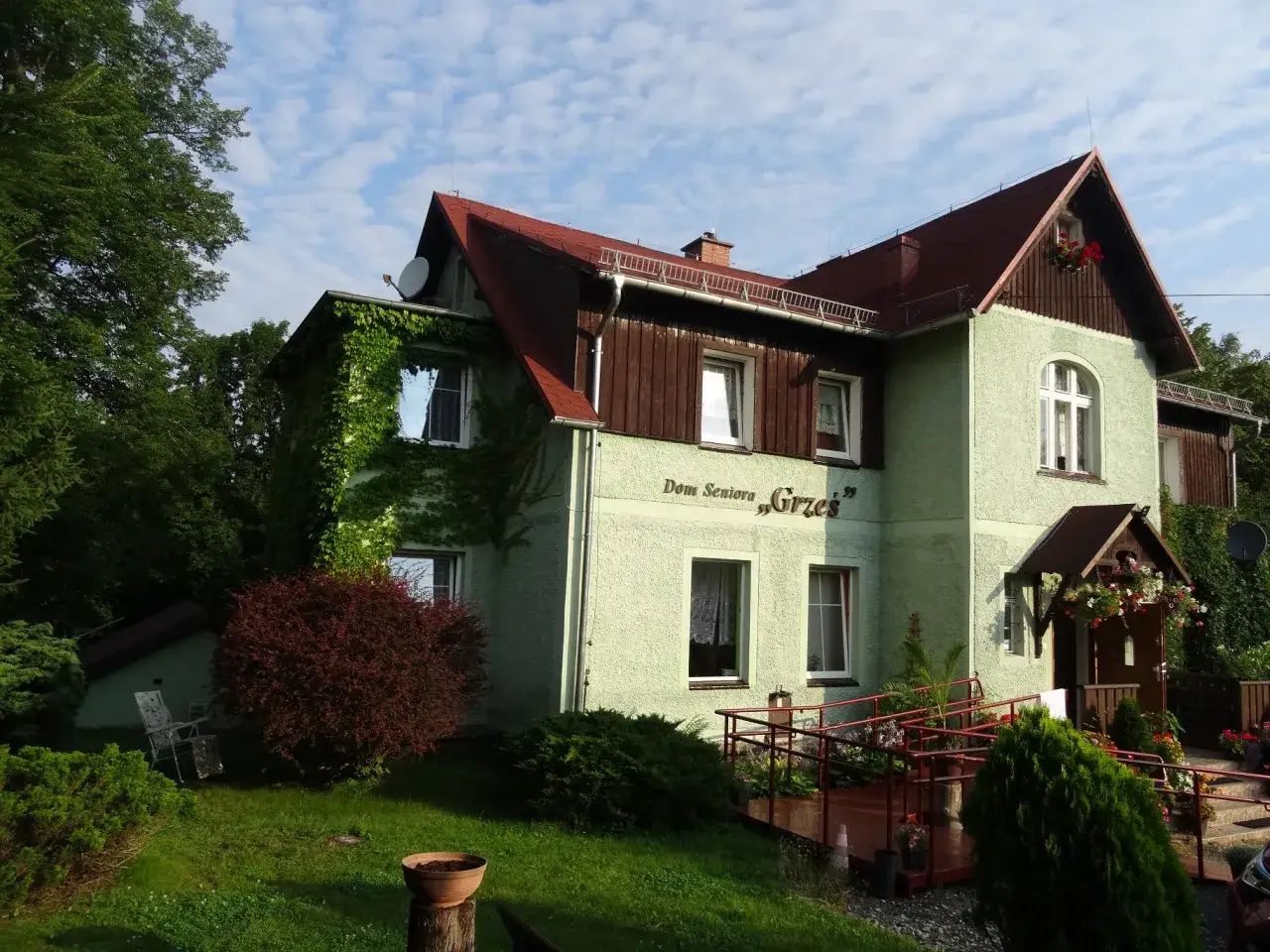 Dom Seniora Grześ Karpacz budynek zewnętrzny
