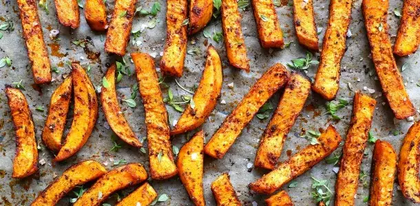 frytki z batat&oacute;w pieczone smażone frytkownica beztłuszczowa por&oacute;wnanie