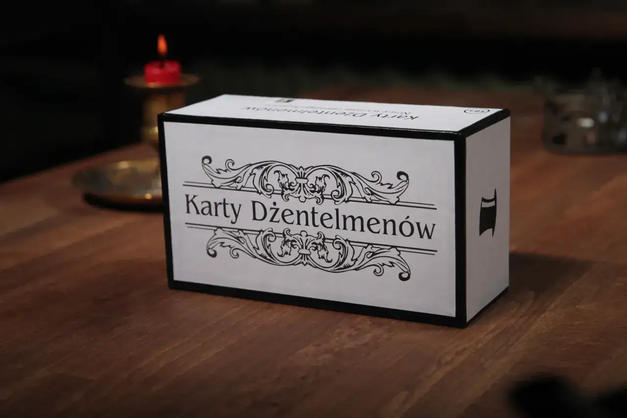 Karty Dżentelmenów pudełko i karty