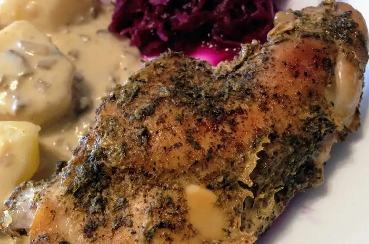 Zdjęcie Jak długo piec królika w piekarniku, aby nie był suchy?