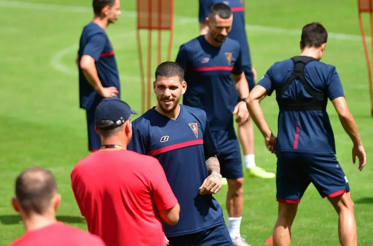 Pogoń Szczecin piłkarze na treningu