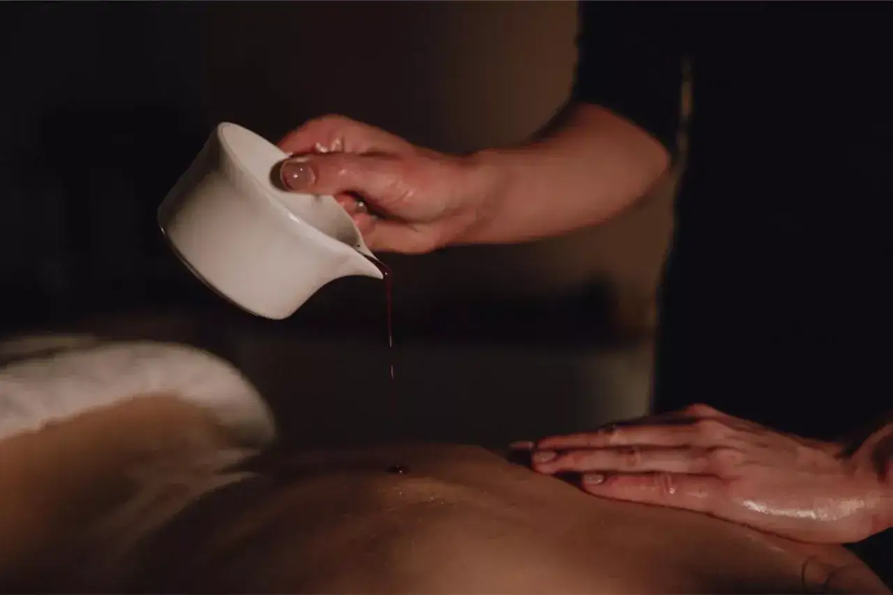 sk&oacute;ra po masażu czekoladowym