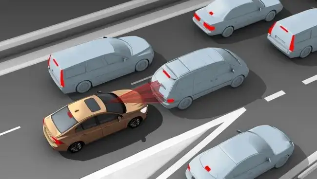 Zdjęcie Cómo el sistema de freno de emergencia puede salvar vidas en la carretera