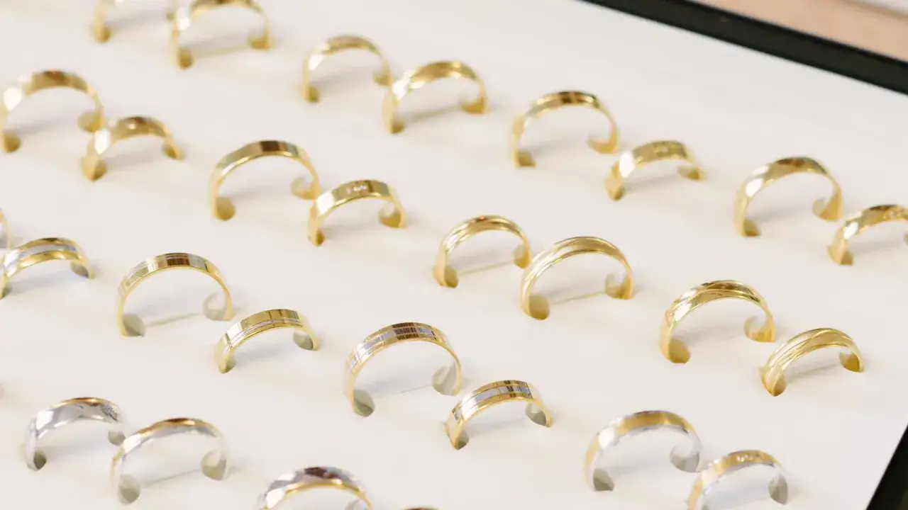 Zdjęcie 1 karat złota ile to gram - zrozumienie różnicy między karatami a gramami