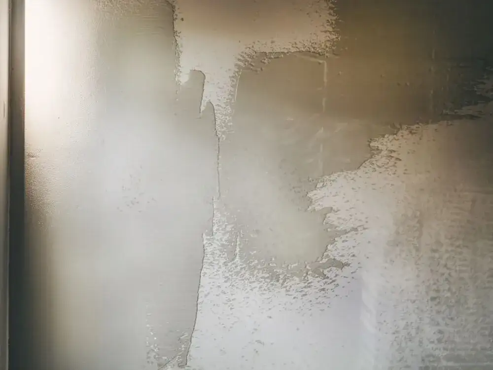 Zdjęcie Jakim sposobem pomalować beton, aby uniknąć pylenia?