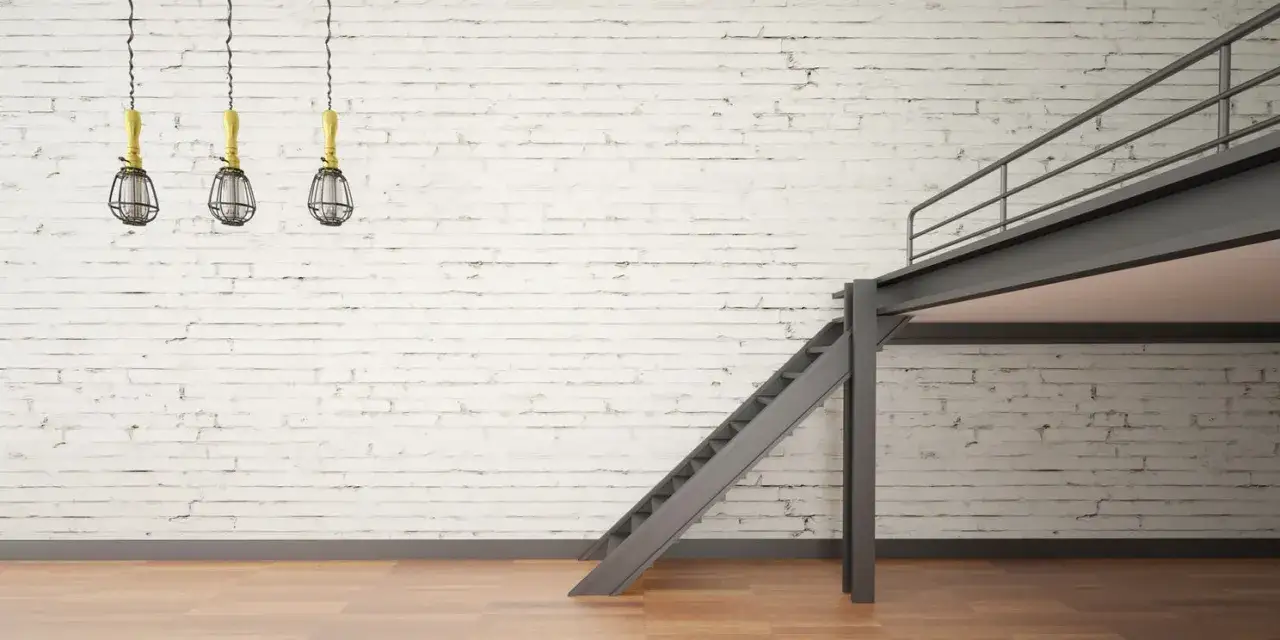 Zdjęcie Jak oświetlić salon z antresolą: skuteczne triki na piękne światło