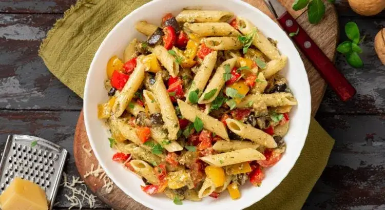 Zdjęcie R&eacute;ussir sa salade de p&acirc;tes pesto: recette facile et secrets de chef