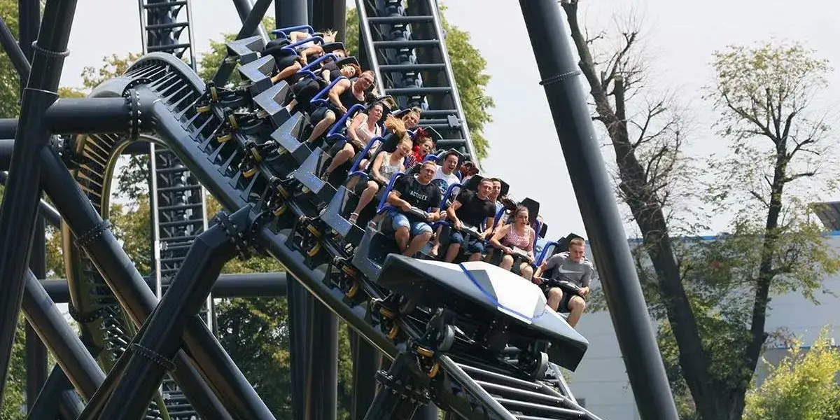 Rollercoaster Hyperion Energylandia w akcji