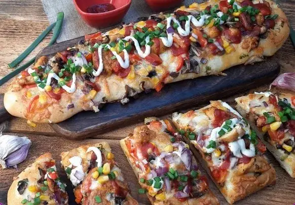 zapiekanka z mięsem kebab, dania z mięsem kebab