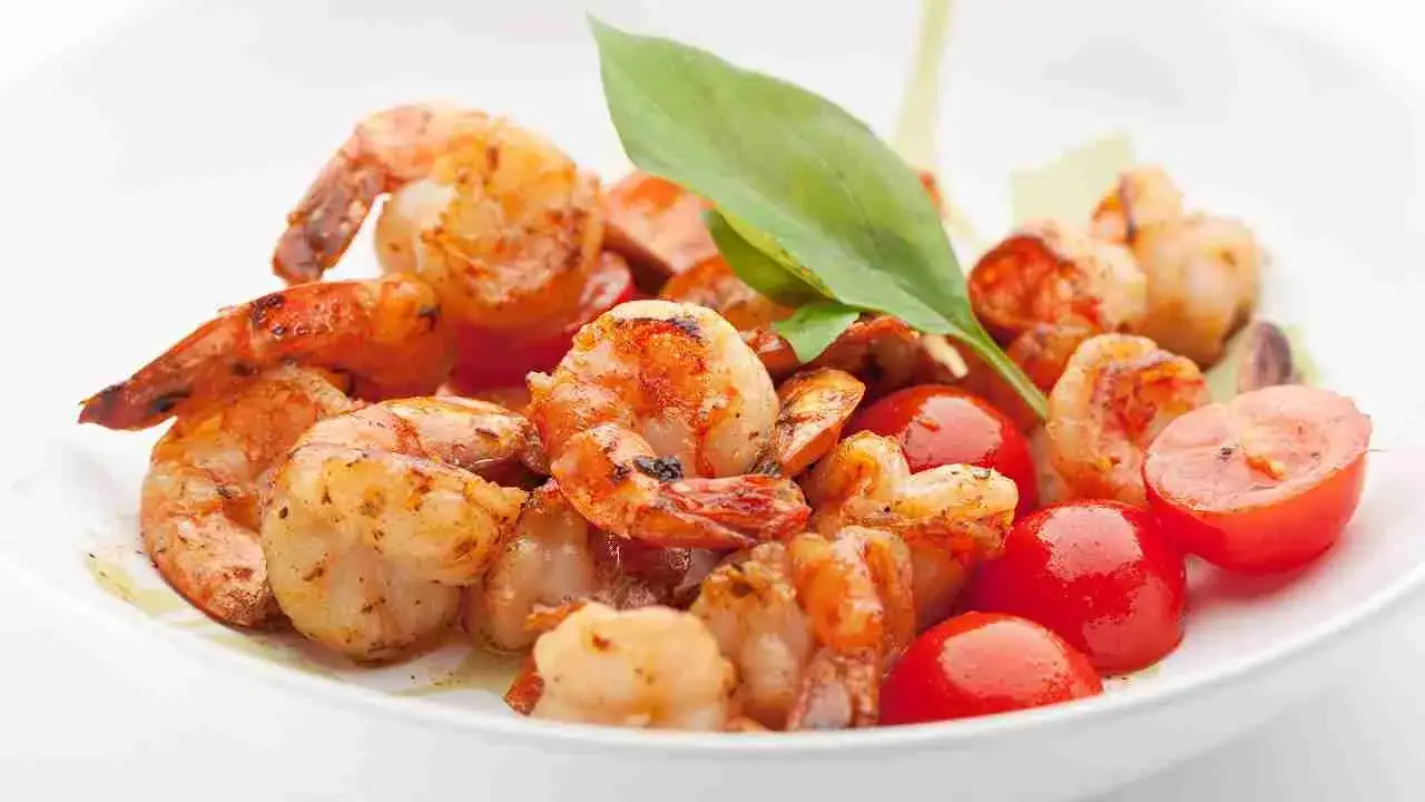 gamberi freschi mazzancolle pomodorini datterini