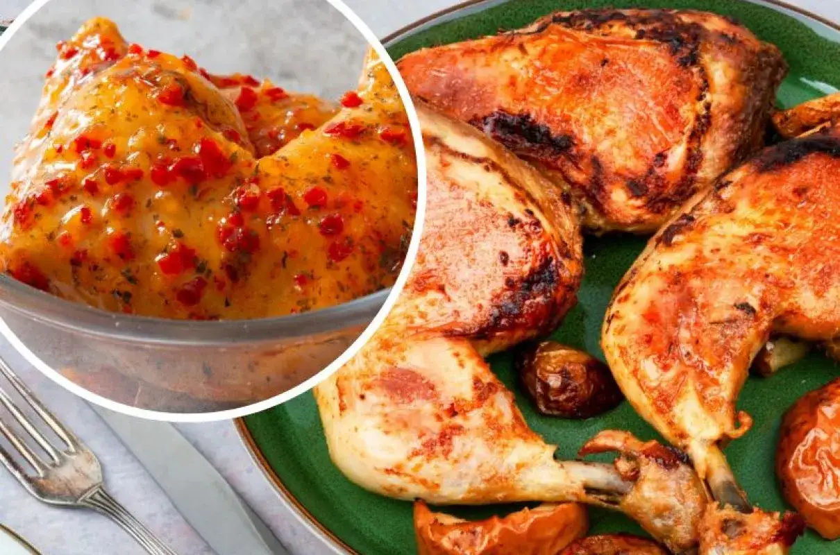 Jak przyprawić kurczaka? Soczyste kawałki kurczaka w pikantnej marynacie i gotowe, pieczone udka z chrupiącą skórką.