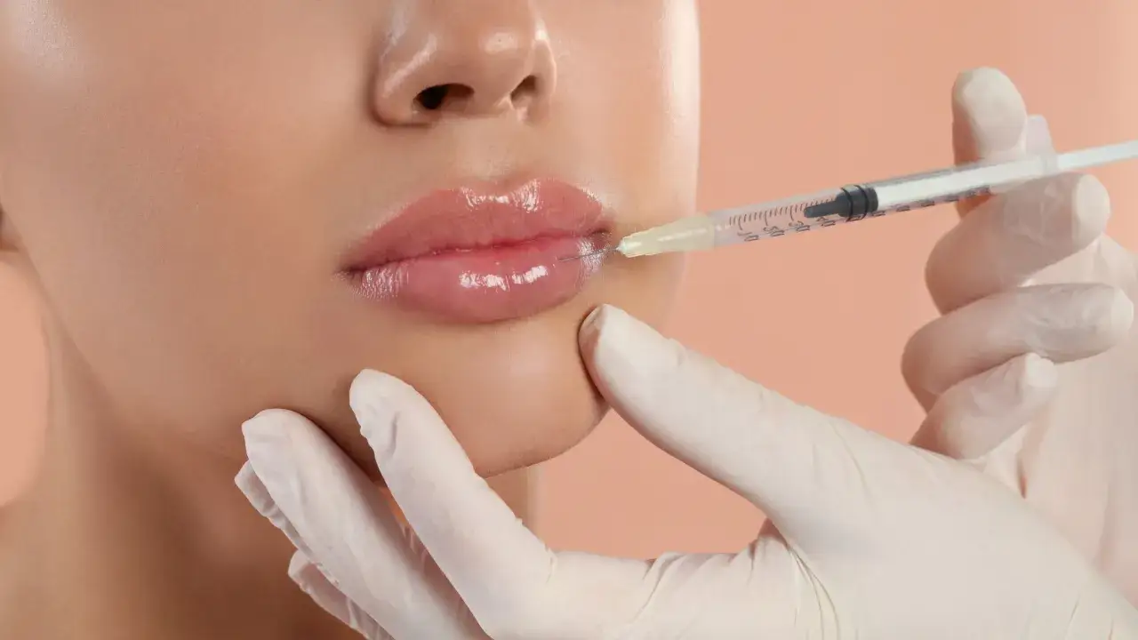 Pielęgnacja ust po kwasie hialuronowym
