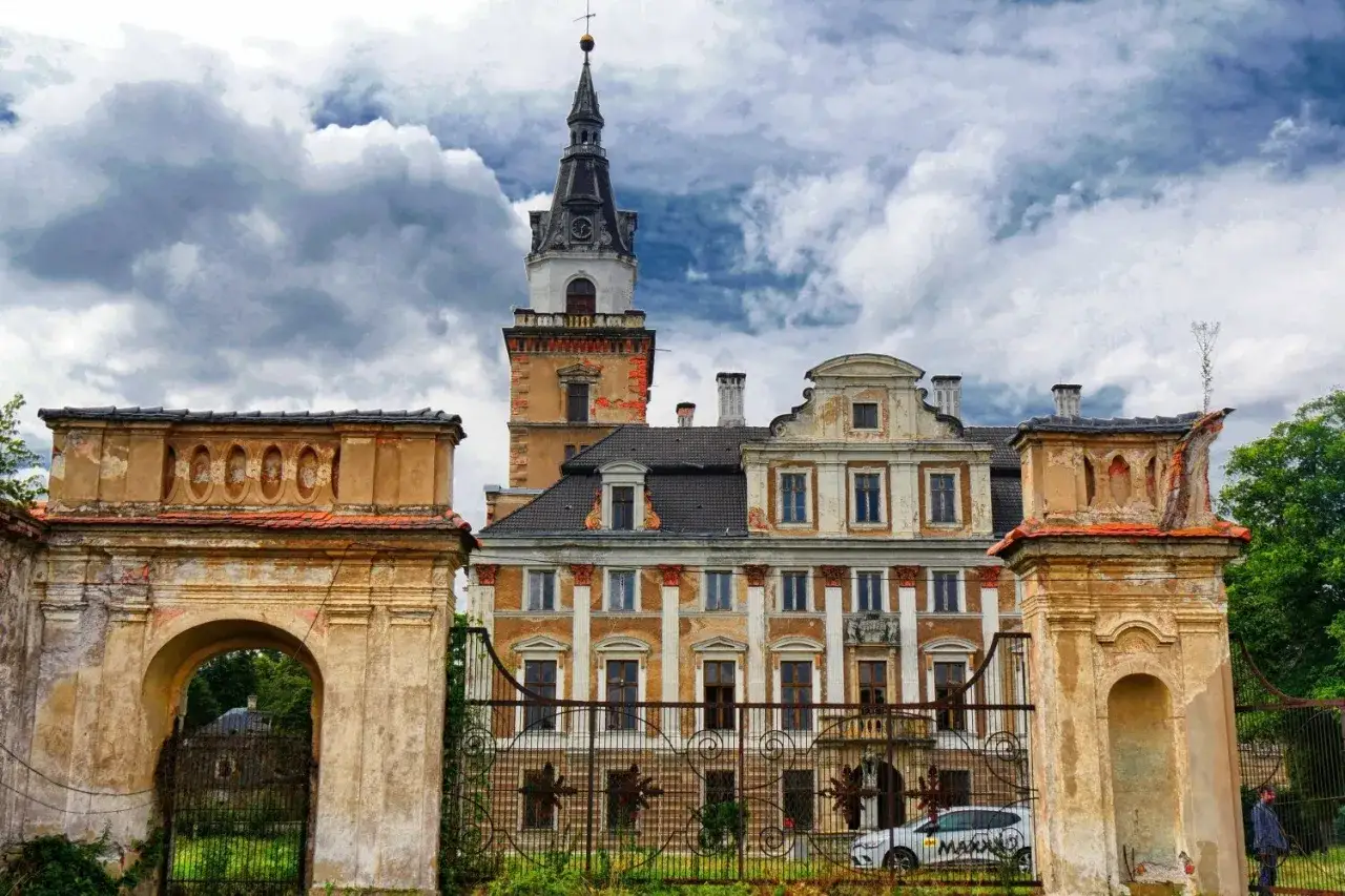Zdjęcie Właściciele pałacu w Roztoce: Arkadiusz i Małgorzata Śnieżek