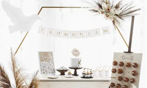 dekoracje komunijne nowoczesne