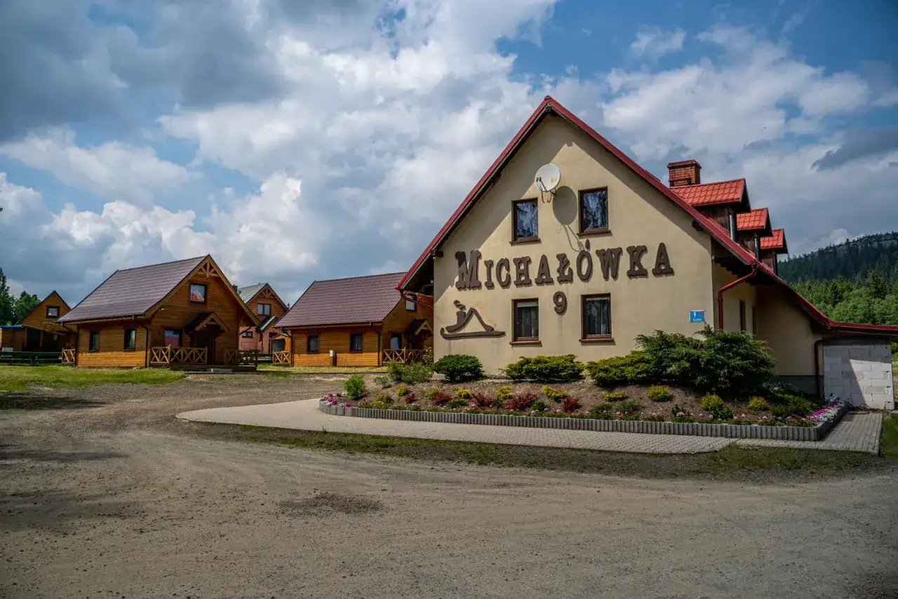 Zdjęcie Góry Stołowe - najlepsze noclegi, które nie zrujnują budżetu