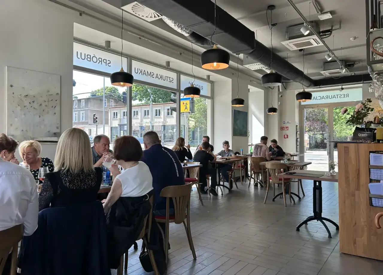 Restauracja Oliwski Smak wnętrze