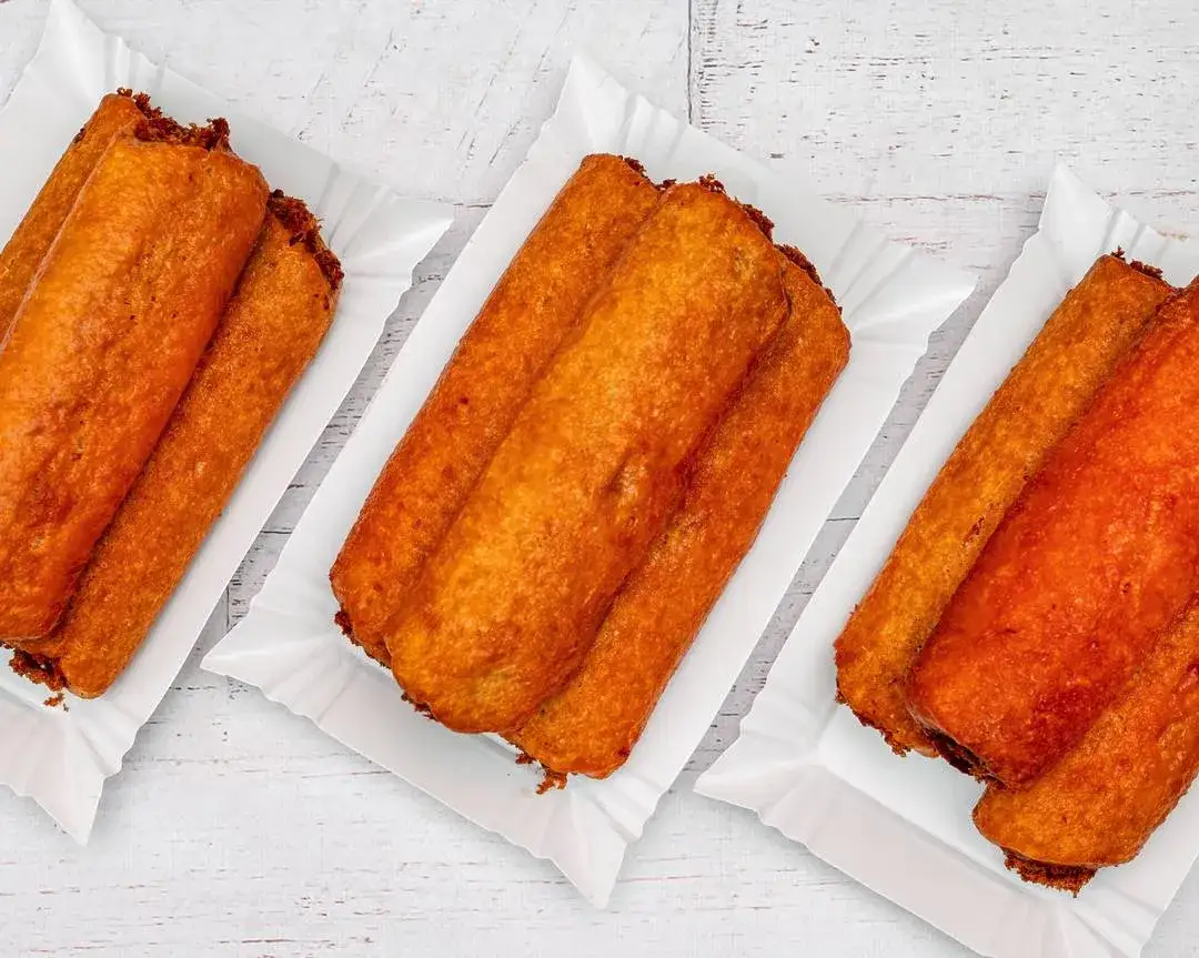 Pasztecik szczeciński i czerwony barszcz