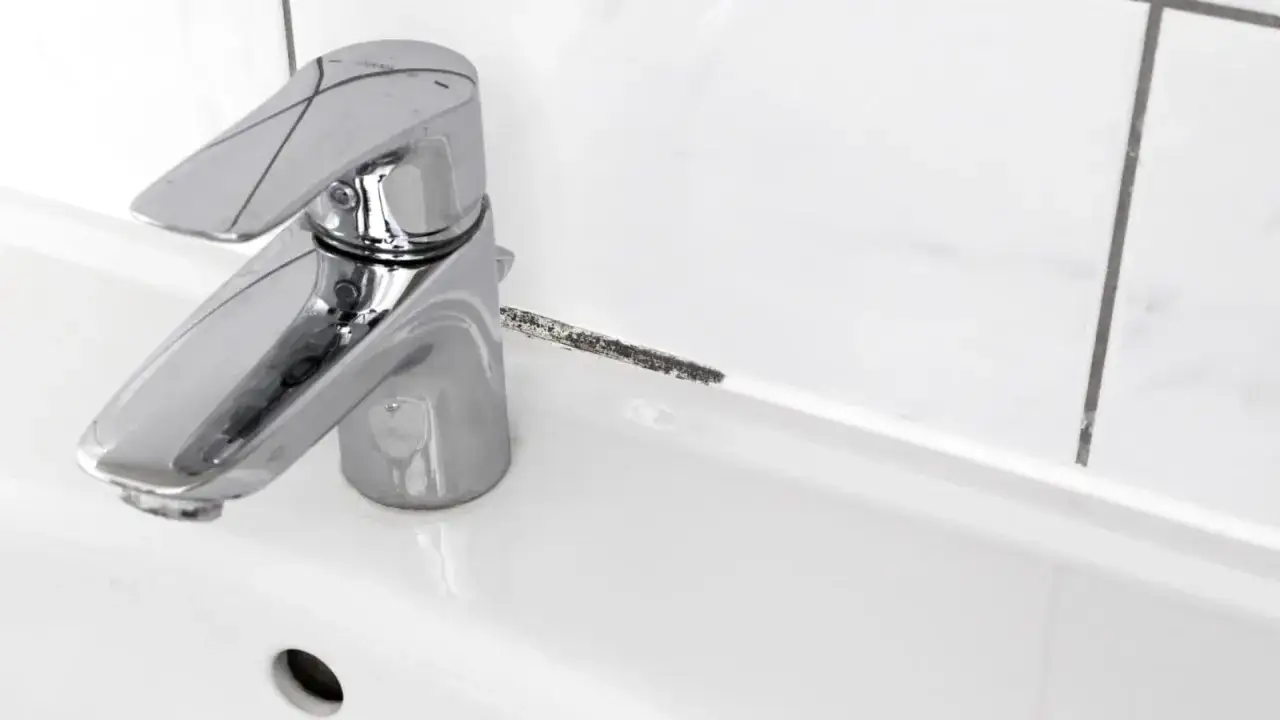 zapobieganie pleśni w łazience wentylacja