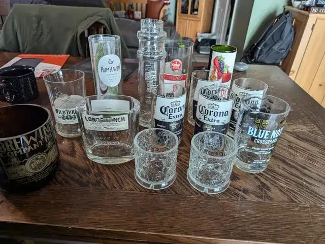 pomysły na upcycling butelek szklanych