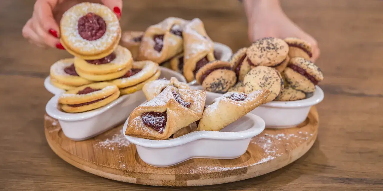 Zdjęcie Małe ciasteczka: Przepisy na smaczne i urocze wypieki