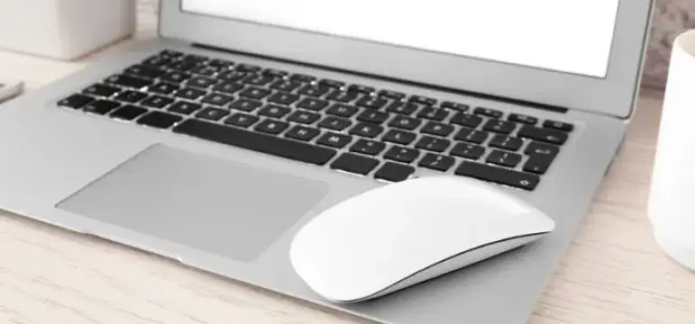 Zdjęcie Jak podłączyć myszkę bezprzewodową do laptopa bez USB w 5 prostych krokach