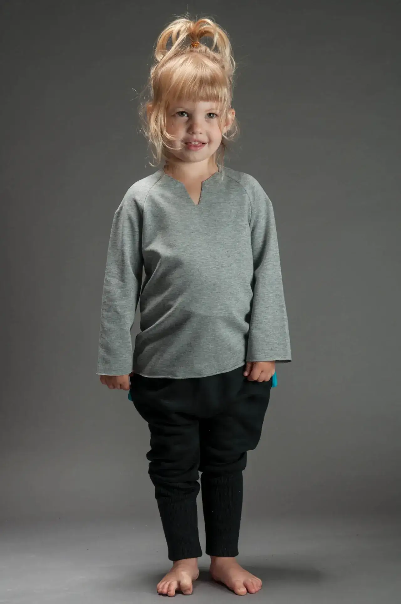 Zdjęcie Bluzki dla rodziców i dzieci – modne zestawy rodzinne, które pokochacie!