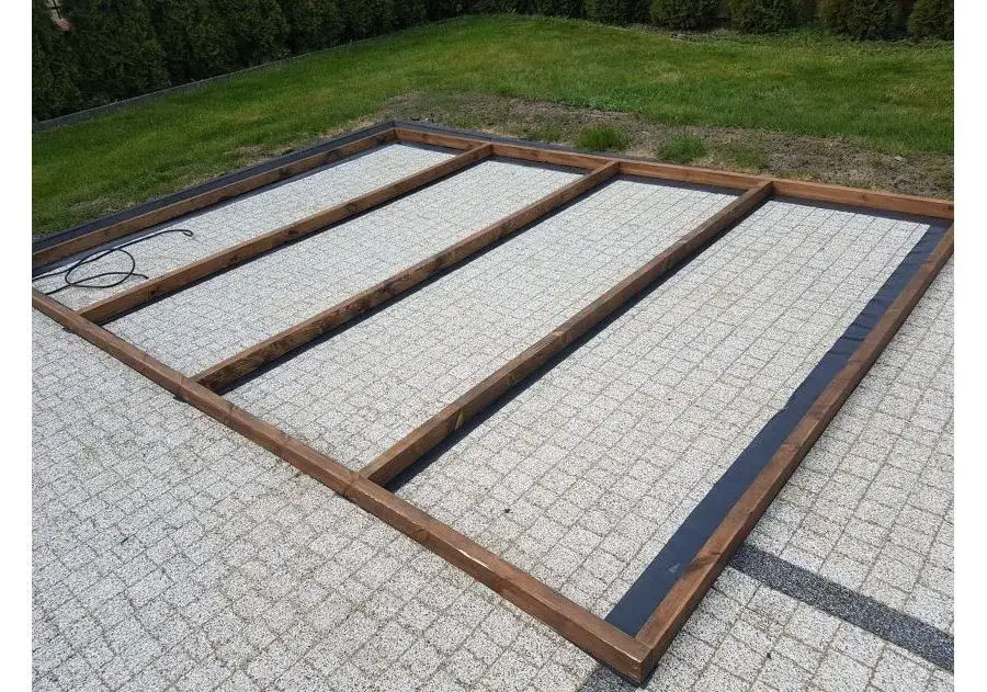 Zdjęcie Altana przy ścianie: Budowa krok po kroku - Poradnik DIY