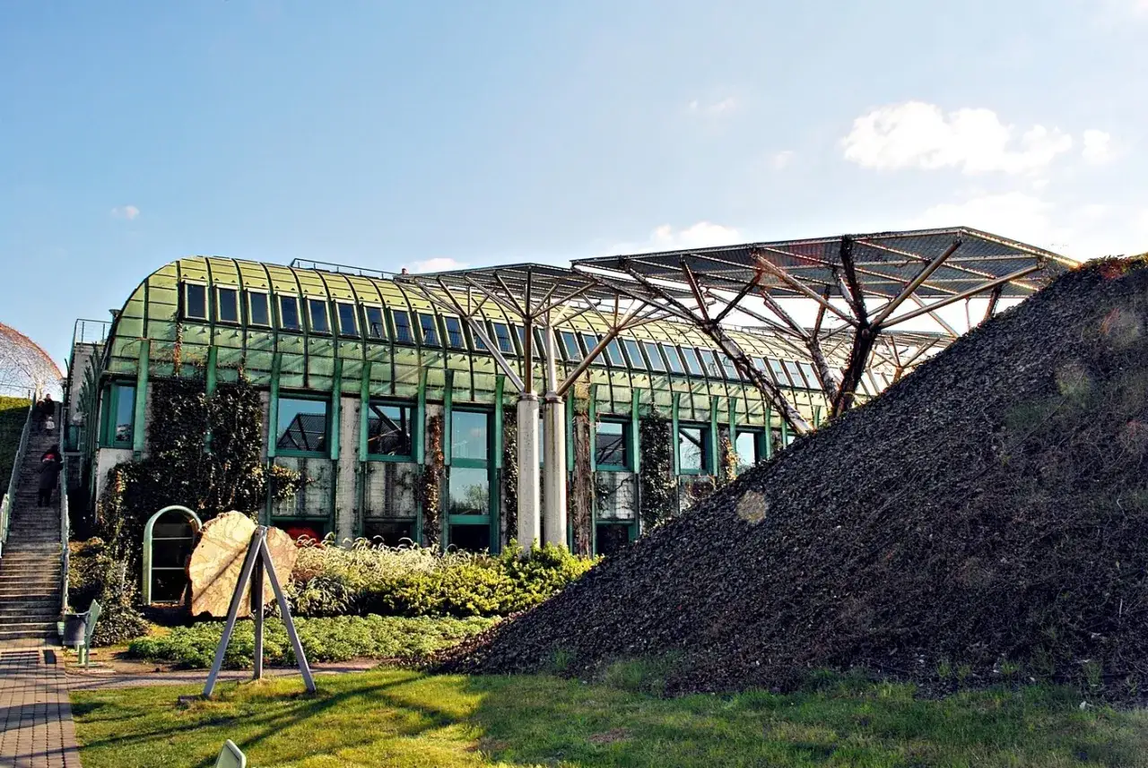 Zdjęcie Darmowe atrakcje Warszawy: Najciekawsze miejsca i wydarzenia. Top 10