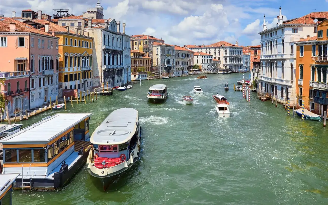 Canal Grande Wenecja vaporetto