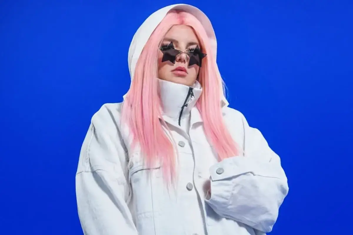 Zdjęcie Kto śpiewa Dance Monkey? Poznaj historię Tones and I oraz jej hit