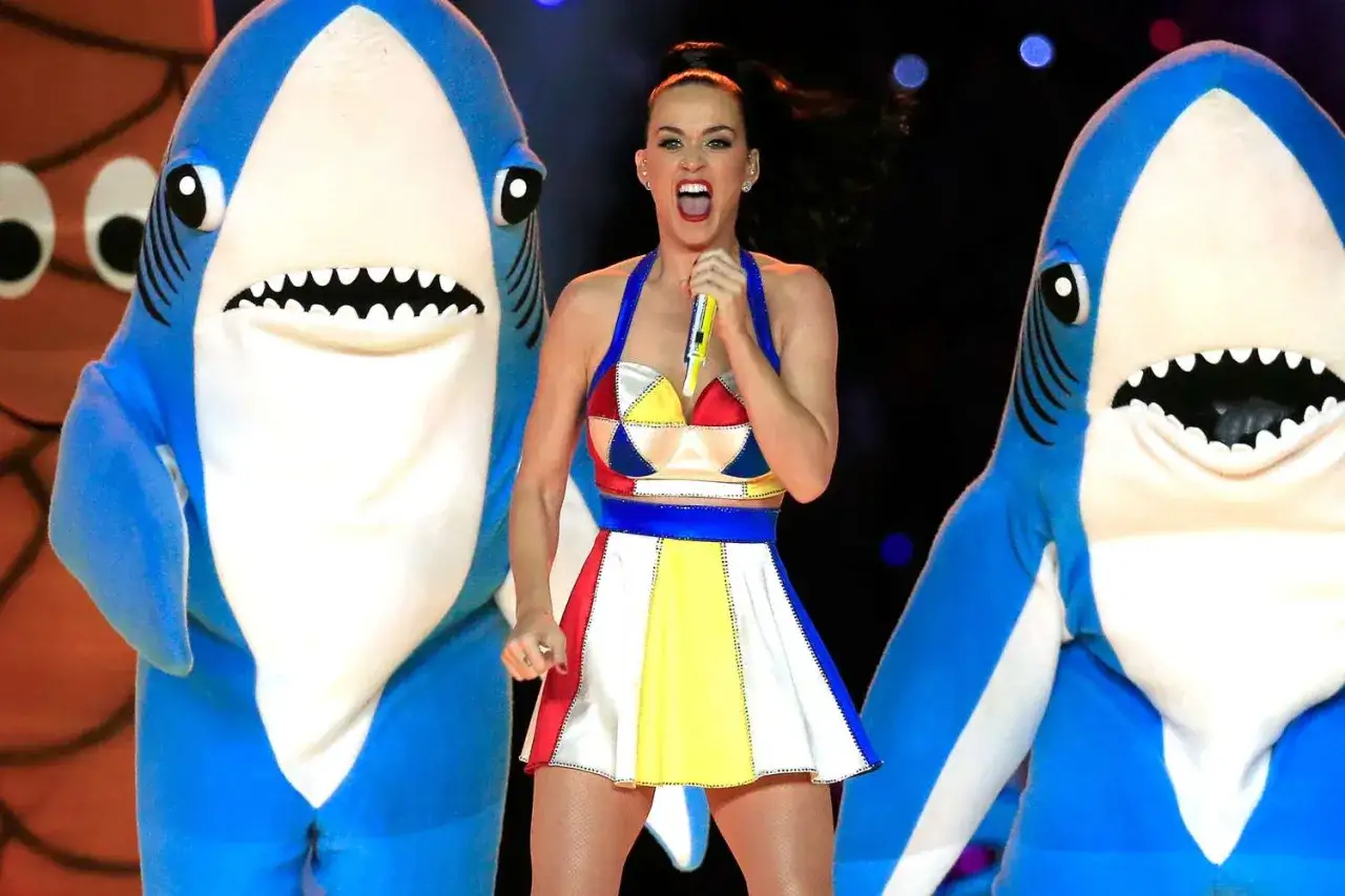 Katy Perry śpiewa 