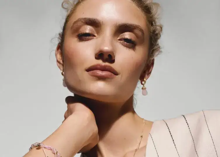 Zdjęcie Jak zrobić prosty makijaż – łatwe kroki do naturalnego wyglądu