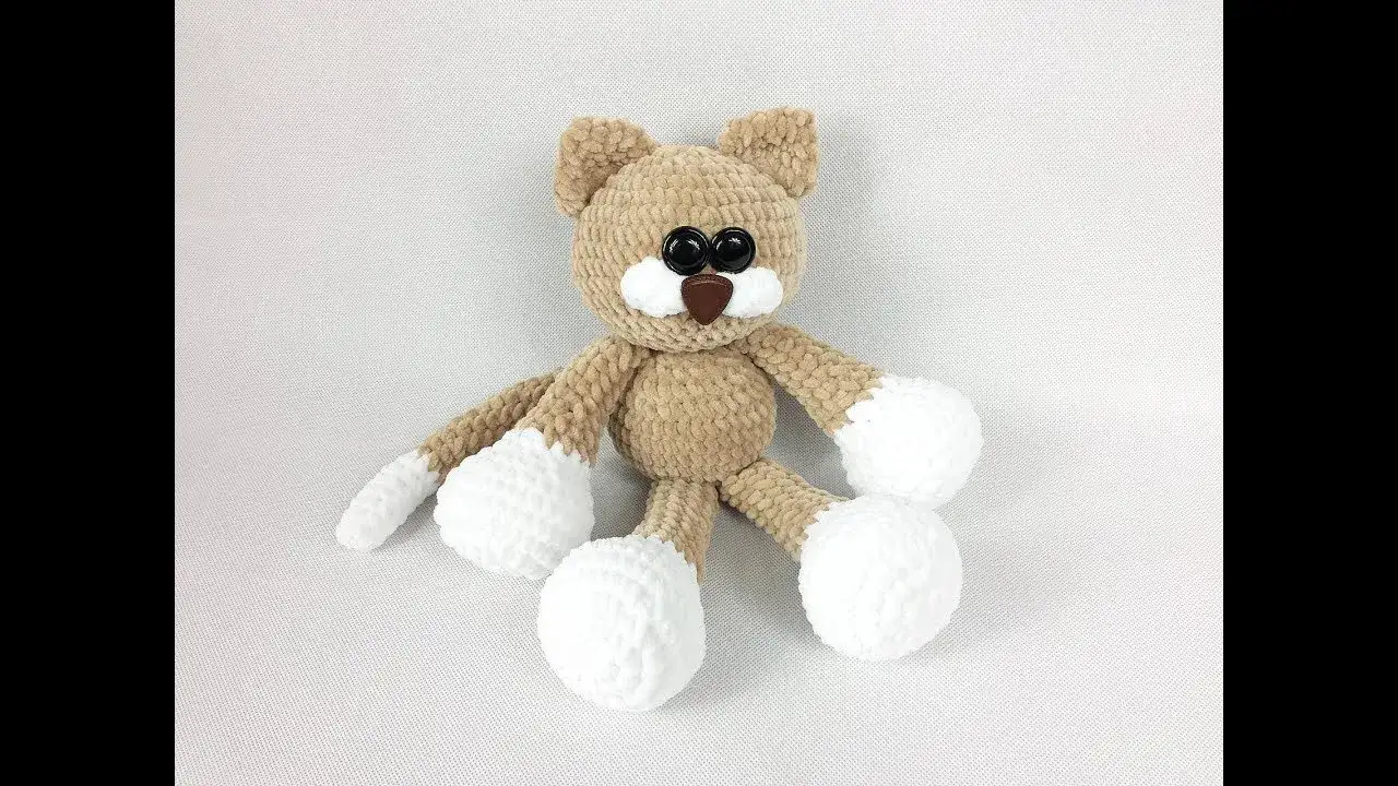 Zdjęcie Jak uszyć kota przytulankę – łatwe kroki do stworzenia wyjątkowej maskotki