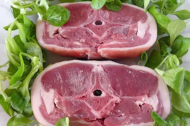 Zdjęcie Gdzie kupić jagnięcinę w Poznaniu? Sprawdź najlepsze miejsca