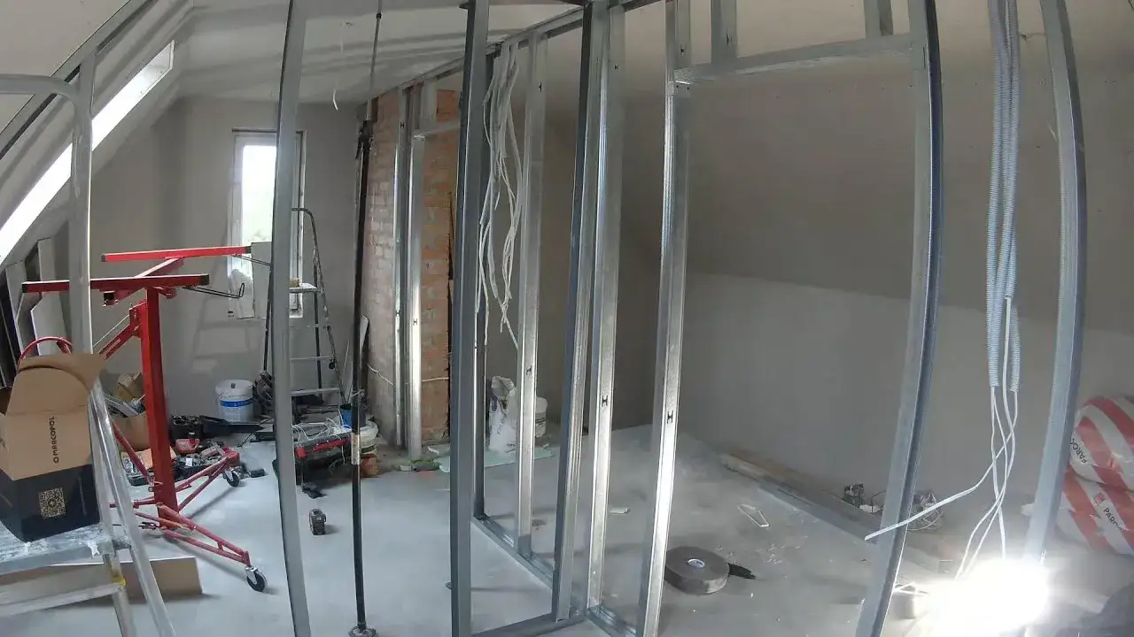 budowa ścianki działowej g-k poddasze etapy