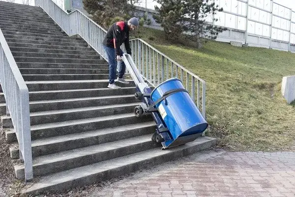 Zdjęcie Jak transportować kocioł co po schodach bez ryzyka uszkodzeń